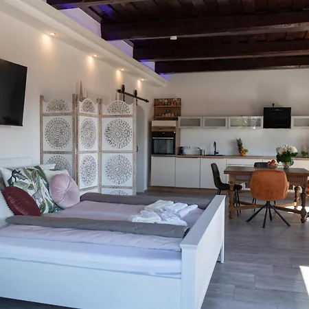 Rooms21 Chalet Schiefling am See