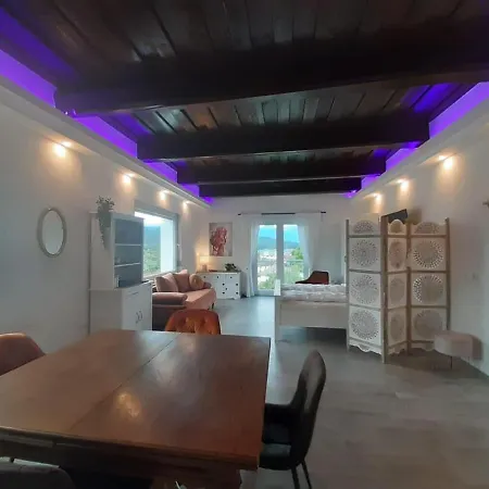 Rooms21 *