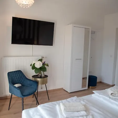 Rooms21