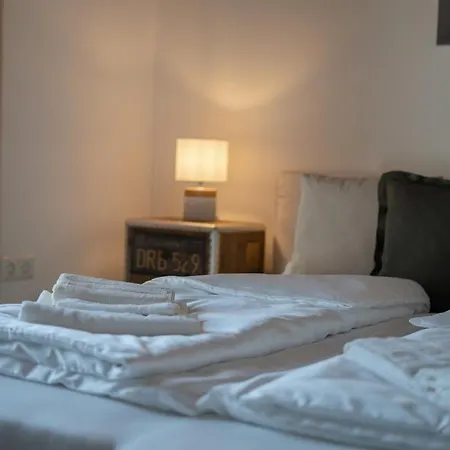 Chalet Rooms21 *